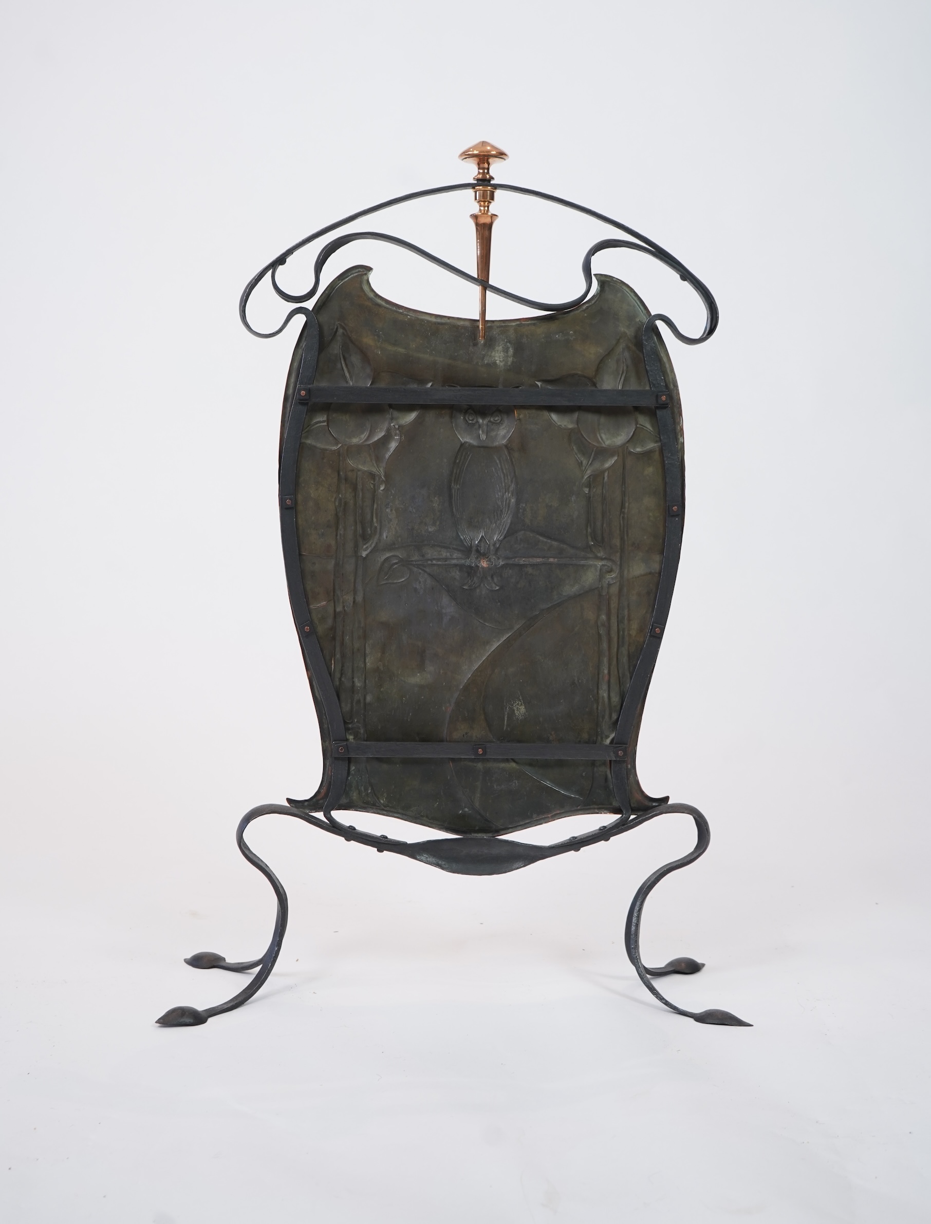 An Arts and Crafts copper and wrought iron fire screen